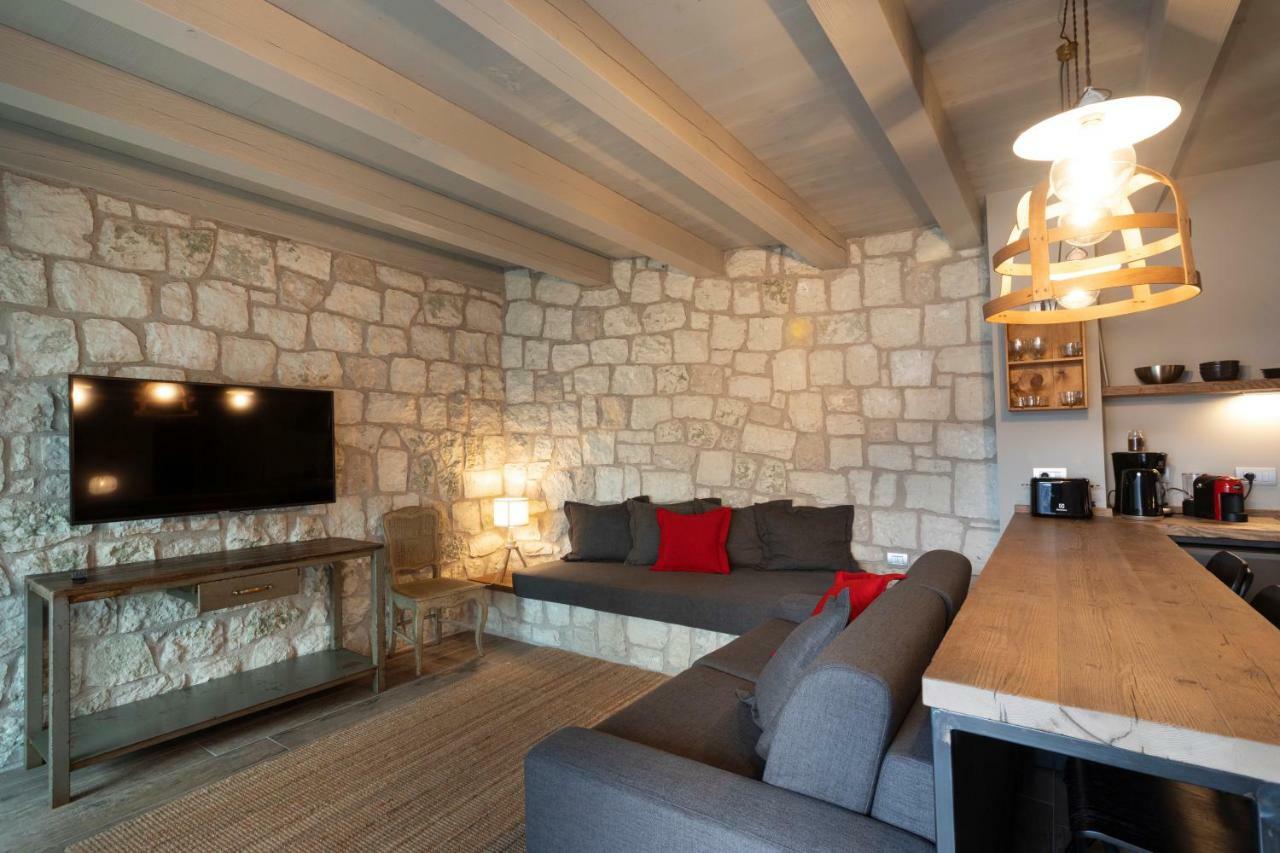 Sunset Apartment